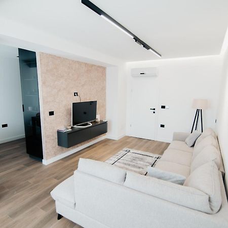 Froa Luxury Apartment Debar Eksteriør bilde